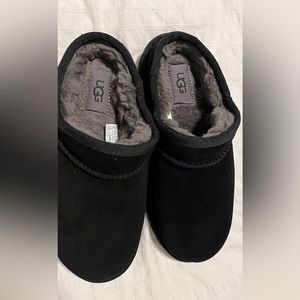 UGG Slip on. Size 6 Brand New